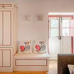 Casas Da Tia Alice - Encantadoras Em